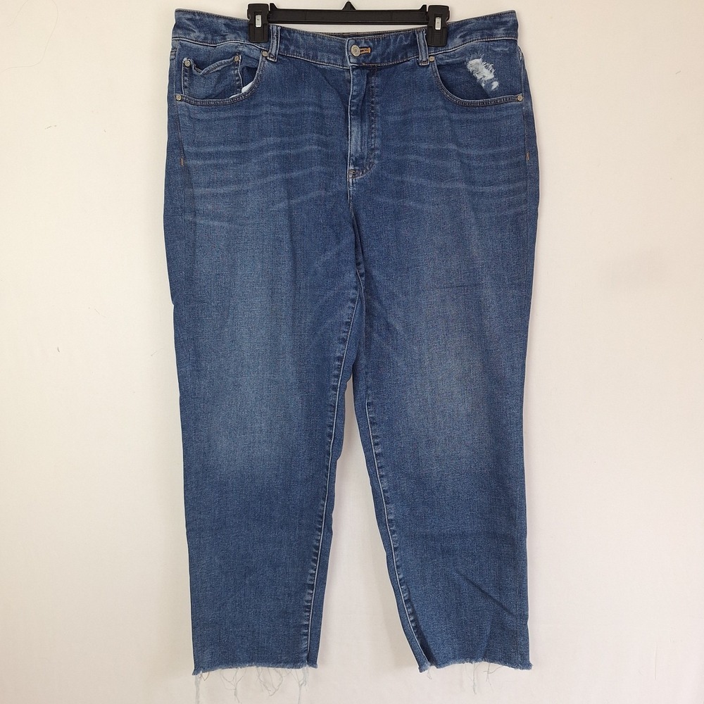 Talbots Everyday Relaxed Jeans Womens Size 14P‎ Blue Denim Raw Hem Straight Leg
